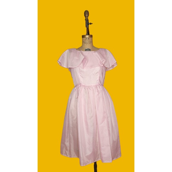 1970s-1980s PINK & White SWISS Dot RUFFLE Semi Sheer Full Skirt Party Dress. S-M - Picture 2 of 8